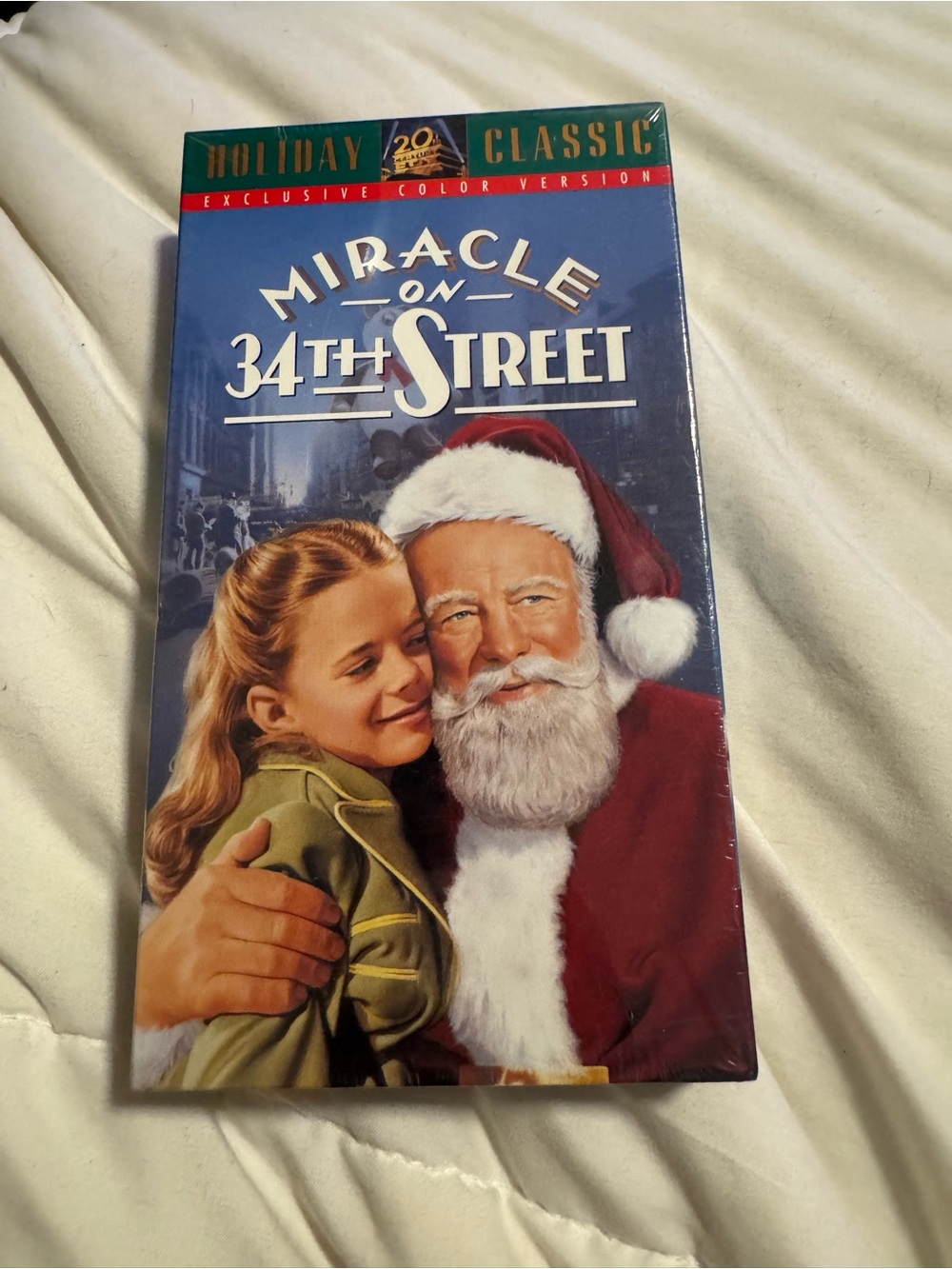 Miracle on 34th Street (VHS, 1993, Colorized) Brand New and Sealed